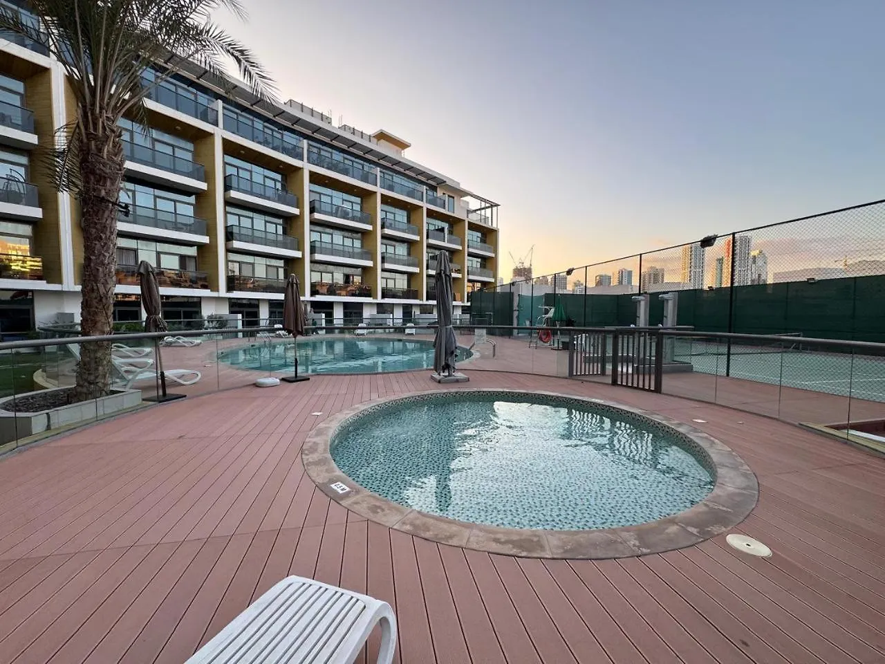 Elegant 3Br Duplex Crystal Residence Dubai