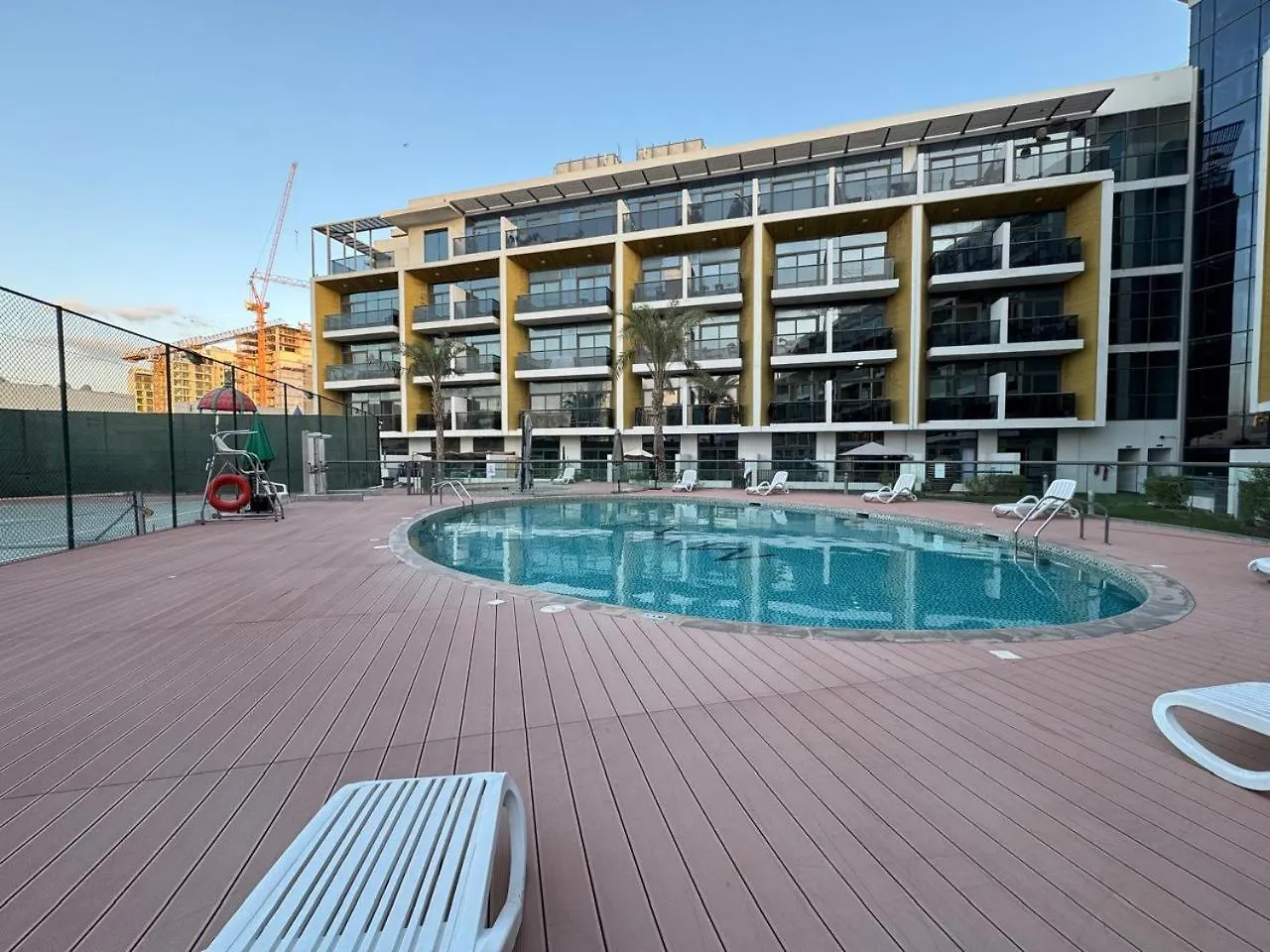 アパート Elegant 3Br Duplex Crystal Residence ドバイ アラブ首長国連邦
