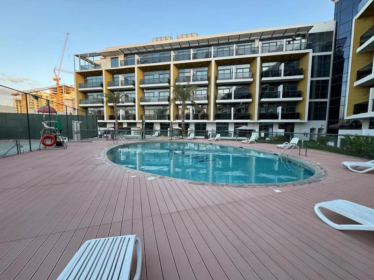 Elegant 3Br Duplex Crystal Residence ドバイ