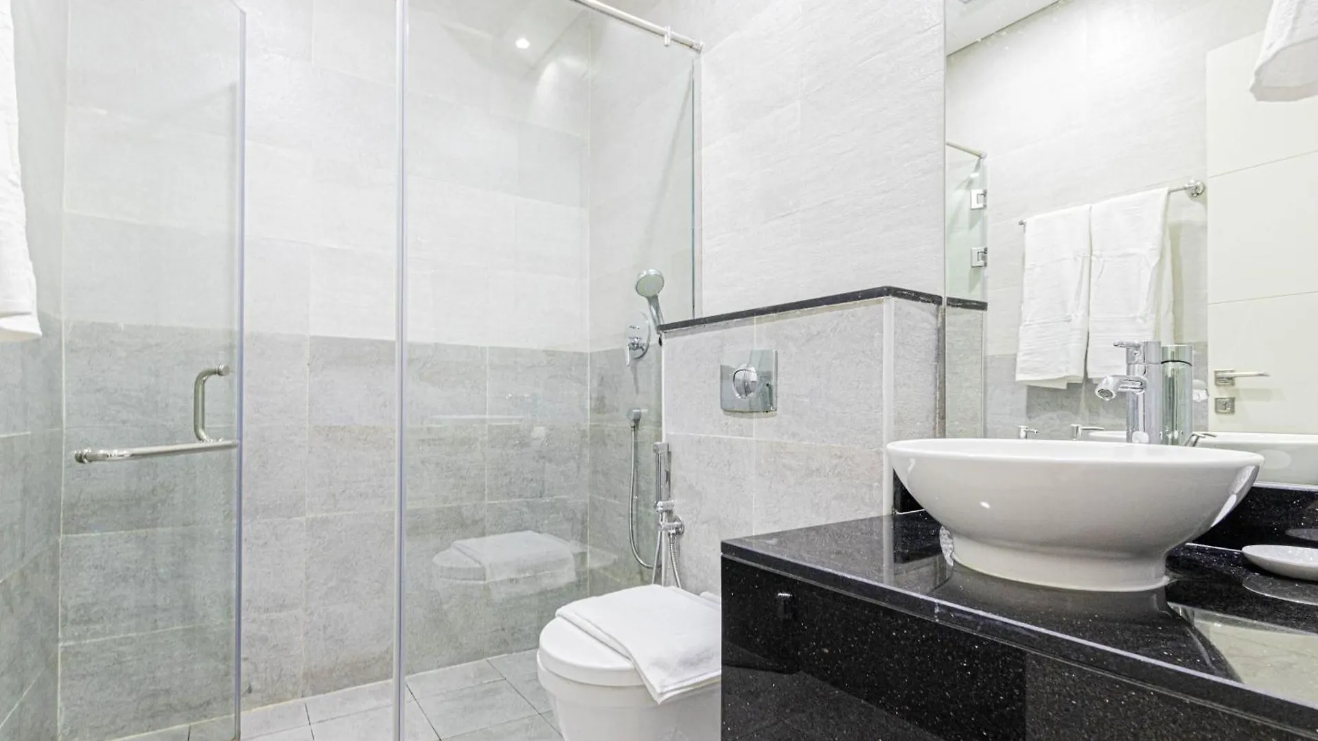 アパート Elegant 3Br Duplex Crystal Residence ドバイ アラブ首長国連邦