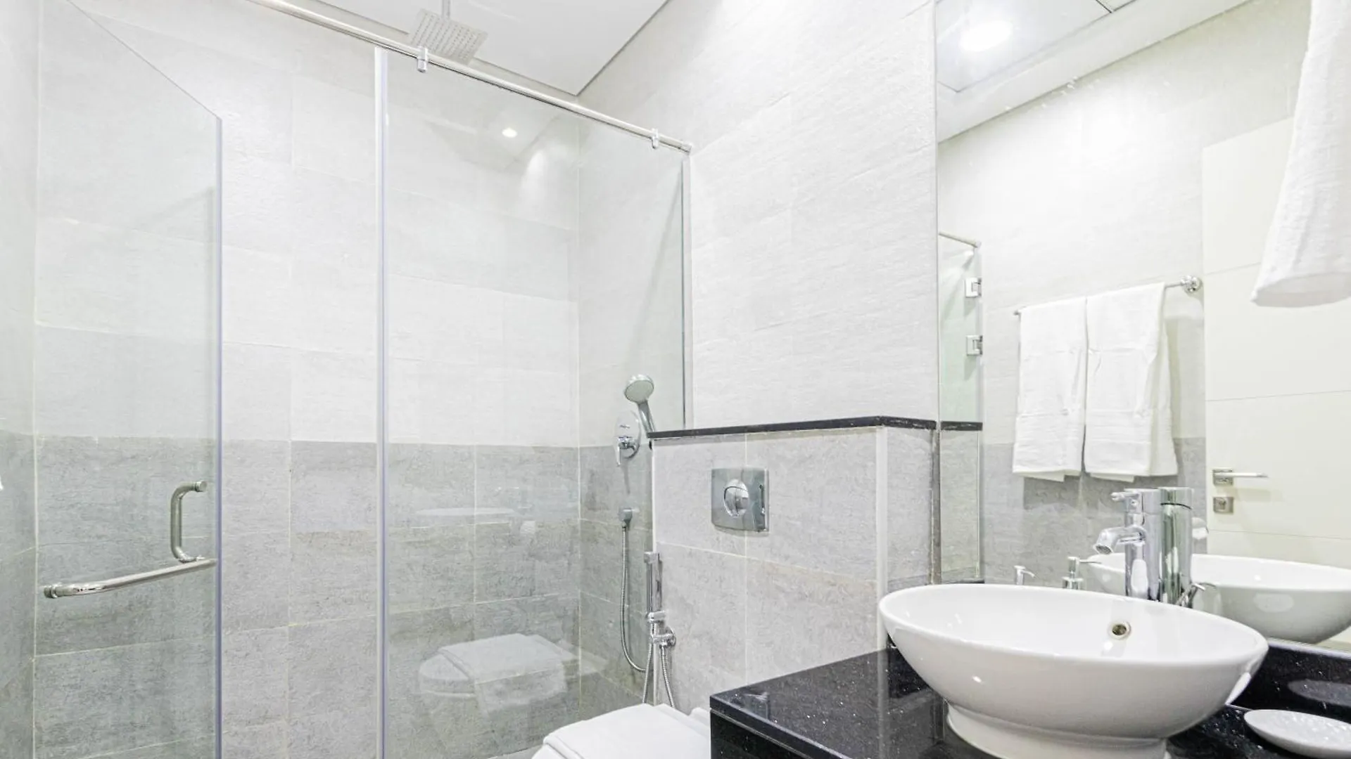 Elegant 3Br Duplex Crystal Residence ドバイ アパート