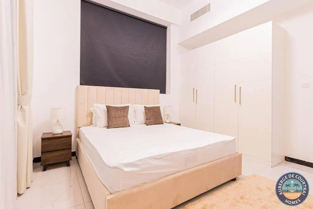 Elegant 3Br Duplex Crystal Residence Dubai